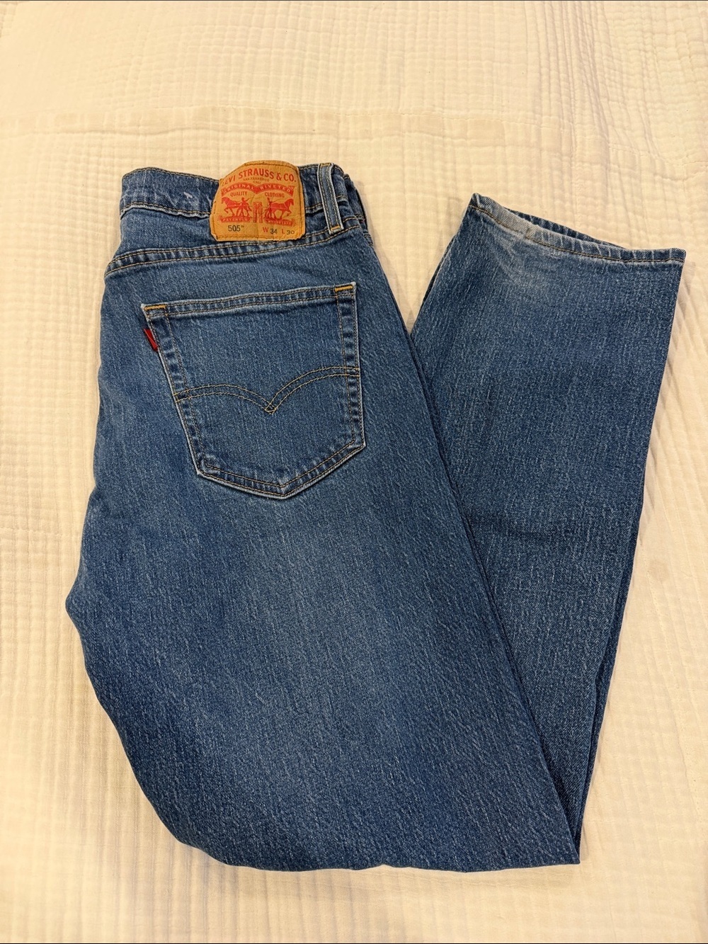 Levi's Straight Leg Men's Jeans in Medium Blue Denim 505 W34 L30